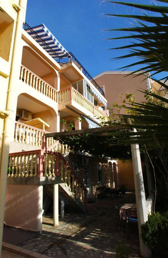 Mm Kovacevic Apartments Petrovac Exterior foto