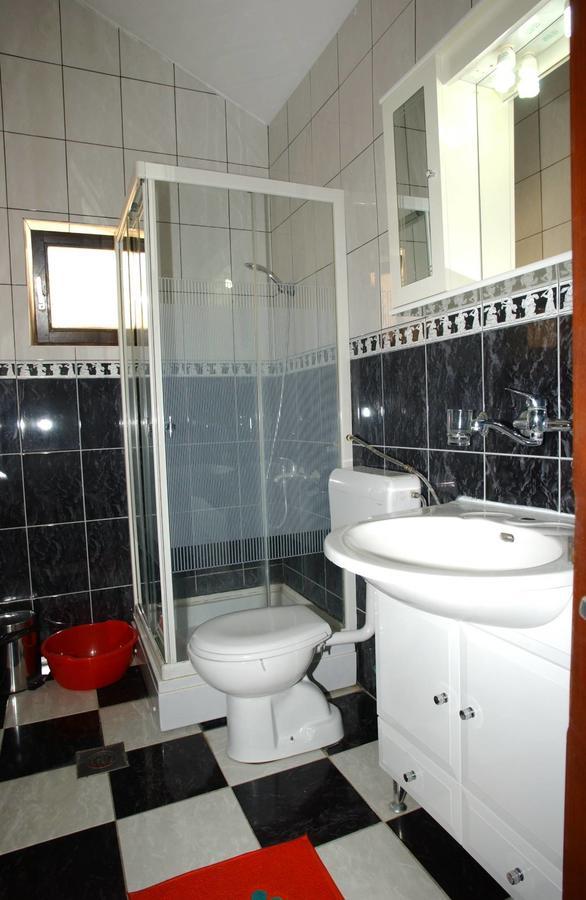 Mm Kovacevic Apartments Petrovac Exterior foto